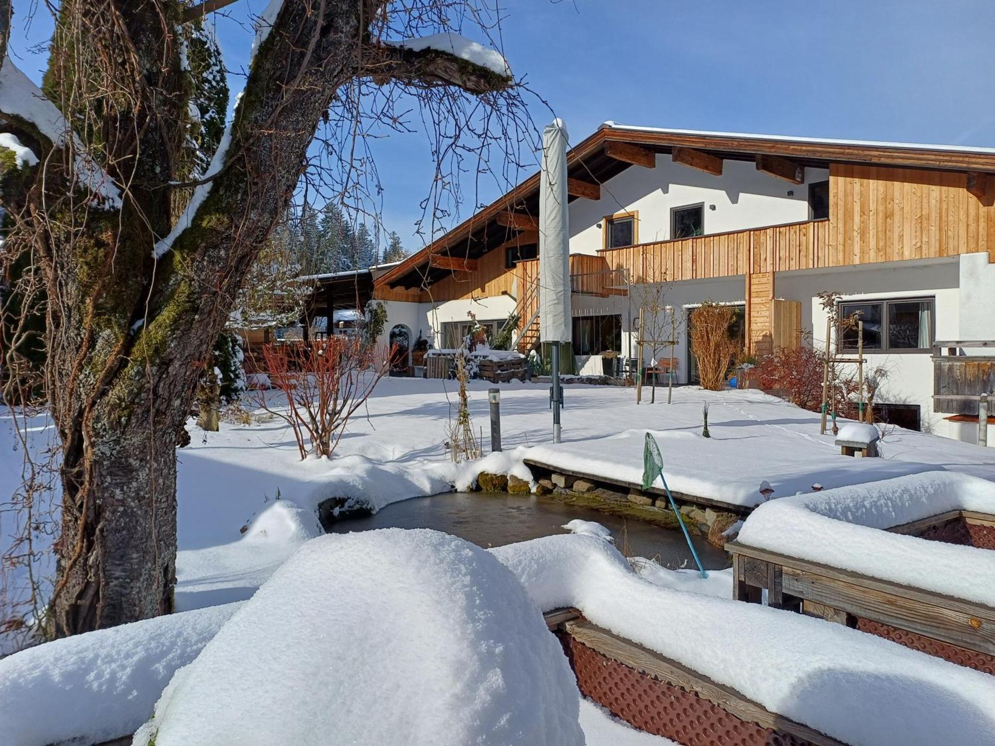 Hotel Landhaus Almdorf Sankt Johann in Tirol Exterior foto